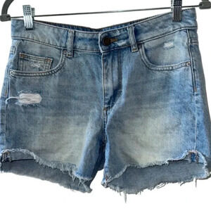 DL1961 Light Wash Karlie Boyfriend Jean Shorts Size 25